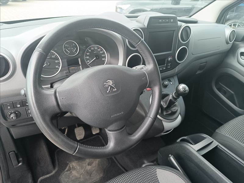 Peugeot Partner Tepee 1,6 HDi Tepee - fotka 12 z 21