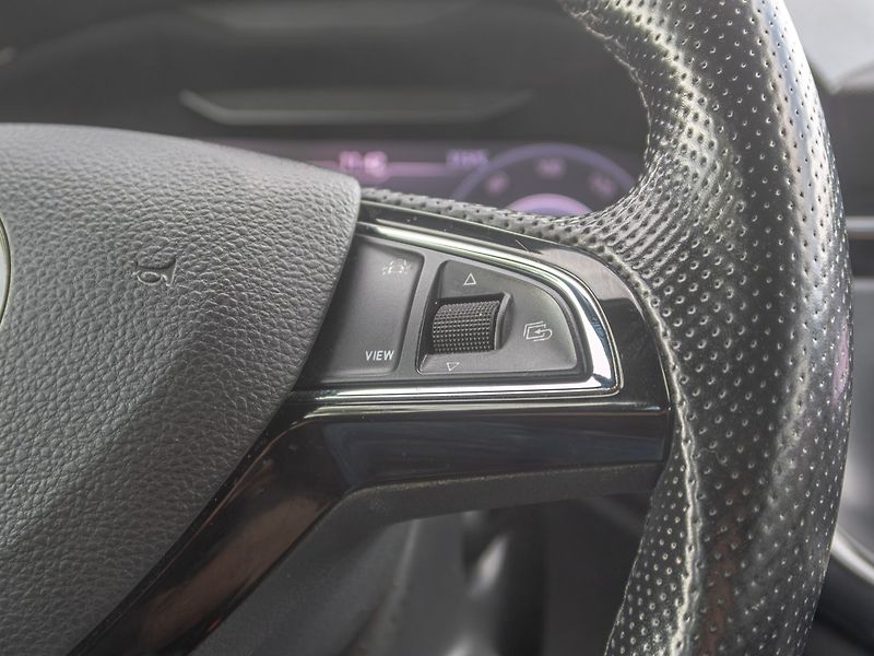 Škoda Scala (2019) ČR 1.6TDI DSG – ČERNÝ STROP - fotka 19 z 46