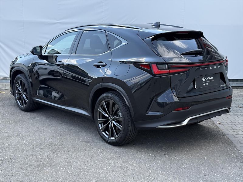 Lexus NX 350h 2,5 F-sport, 4x4 - fotka 4 z 28
