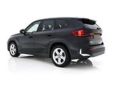 BMW iX1 (2023) xDrive30 65 kWh 4×4 - náhled 2
