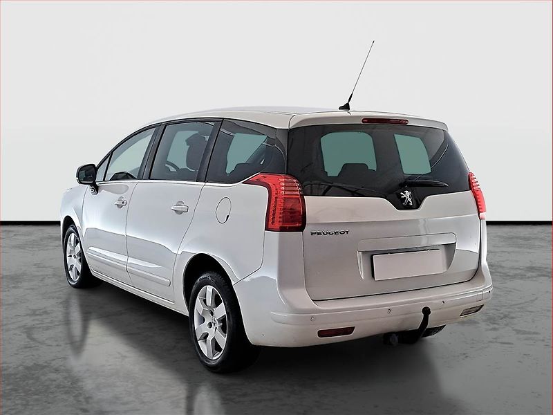 Peugeot 5008 (2011) 1.6 HDi, Serv.kniha, Tempomat - fotka 4 z 14