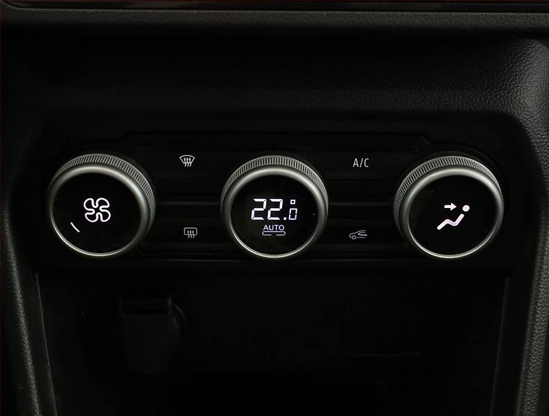Dacia Jogger (2023) 1.0 TCe, LPG, Serv.kniha - fotka 12 z 17