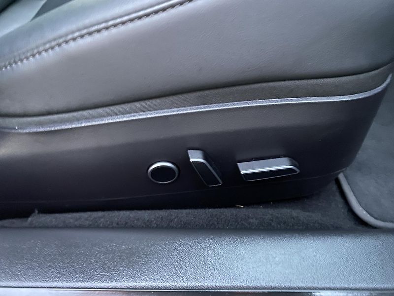 Tesla Model 3 REFRESH - ZÁRUKA TESLA MATRIX - fotka 32 z 35