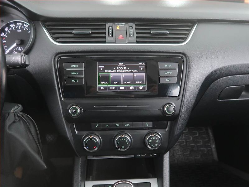 Škoda Octavia (2017) 2.0 TDI, Tempomat - fotka 12 z 17