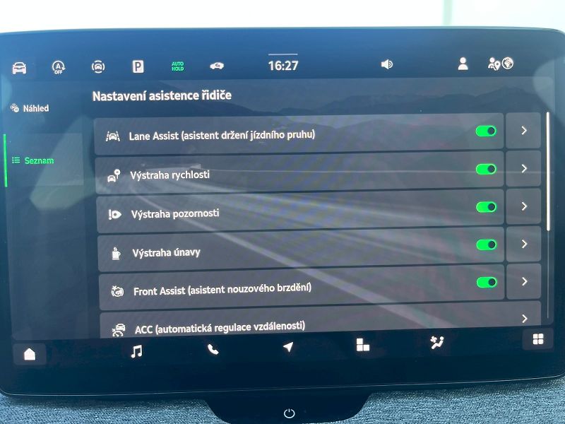 Škoda Superb (2025) COMBI SELEC TD 110/2.0 A7F - fotka 30 z 34