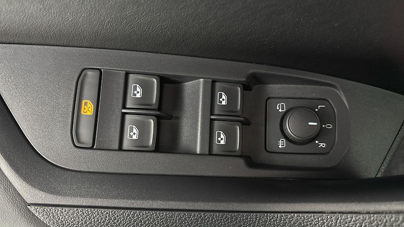Škoda Kodiaq 2.0 TSI DSG 4x4 L&K - fotka 25 z 34