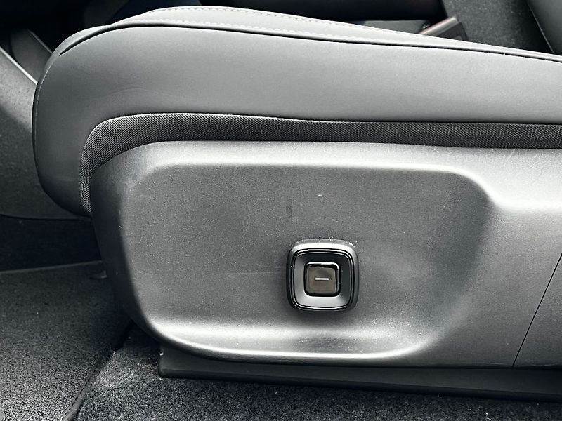 Volvo EX30 Ultra Twin Motor 315kW - fotka 22 z 26