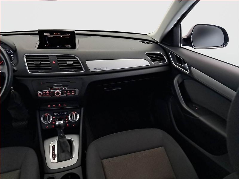 Audi Q3 (2012) 2.0 TDI, 4X4, Automat - fotka 8 z 24