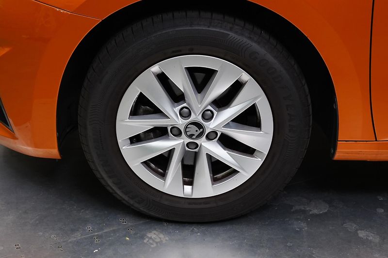 Škoda Fabia - fotka 10 z 27