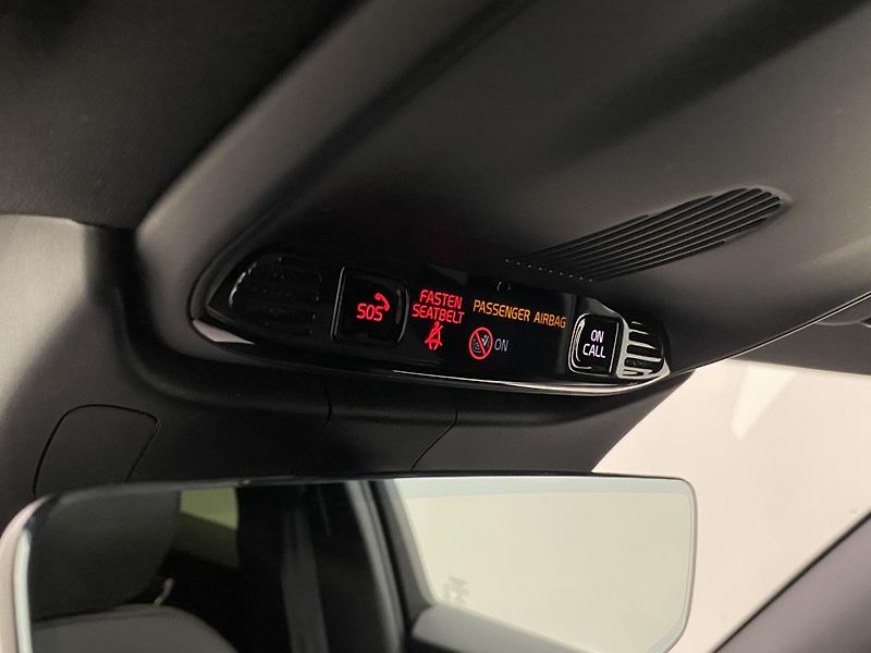 Volvo S60 B5 AWD R-DESIGN AUT  - fotka 30 z 48