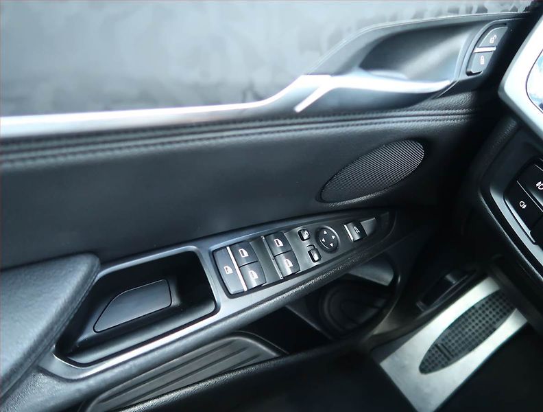BMW X6 (2017) M Paket xDrive30d - fotka 17 z 17