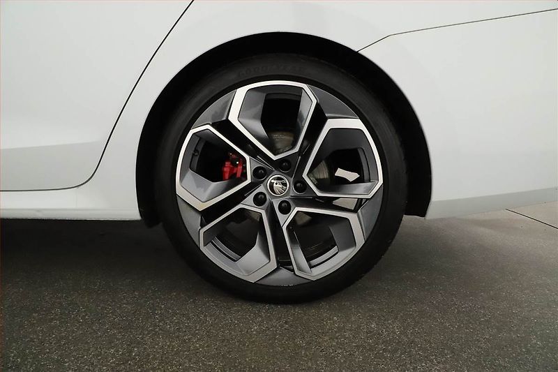 Škoda Octavia (2022) 2.0 TDI - fotka 12 z 25
