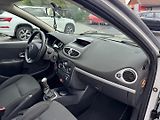 Renault Clio (2012) 1,2 55 KW Klima - náhled 25