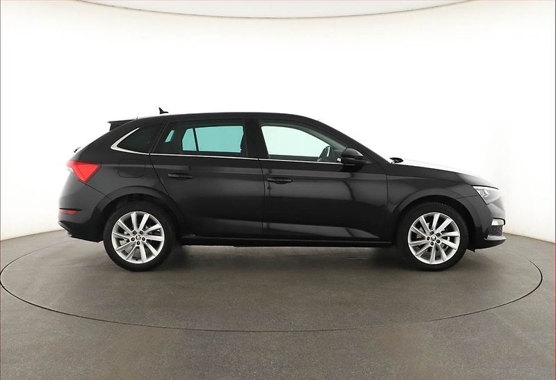 Škoda Scala (2019) 1.0 TSI, Tempomat - fotka 6 z 20
