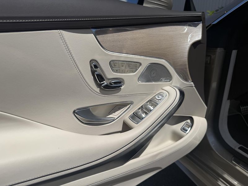 Mercedes-Benz Třídy S (2018) S560 cabrio - fotka 16 z 20