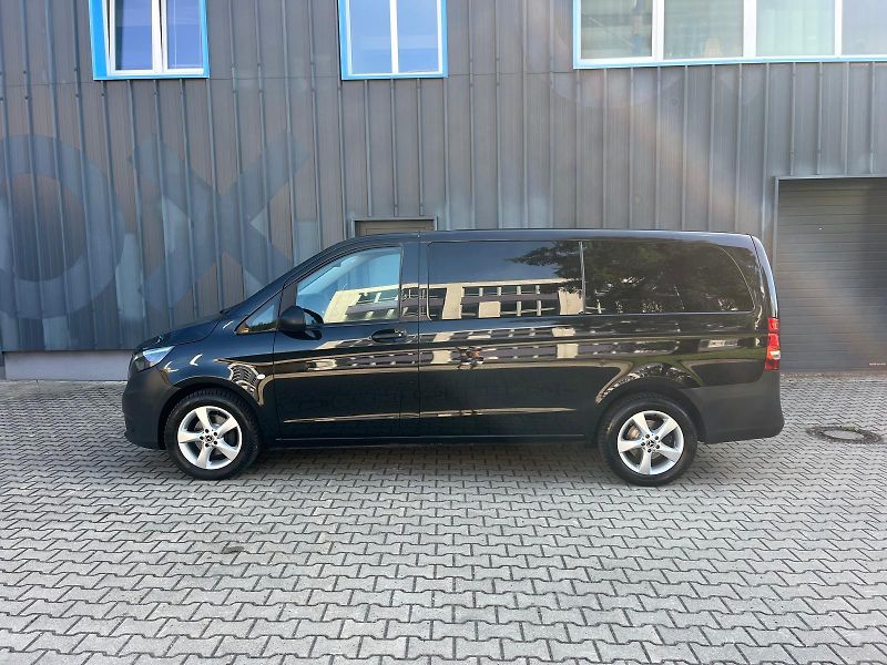 Mercedes-Benz Vito 2,2 CDi Tourer / 9-místný /  - fotka 2 z 15