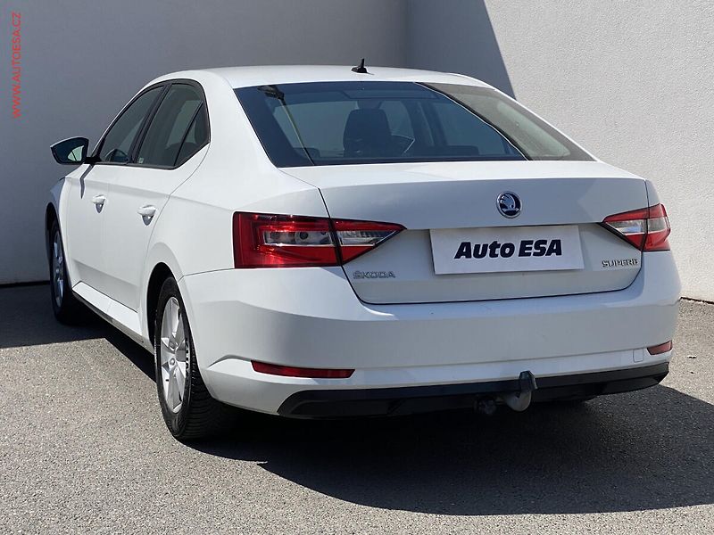 Škoda Superb (2016) 2.0 TDi, ČR, Active, TZ - fotka 6 z 16