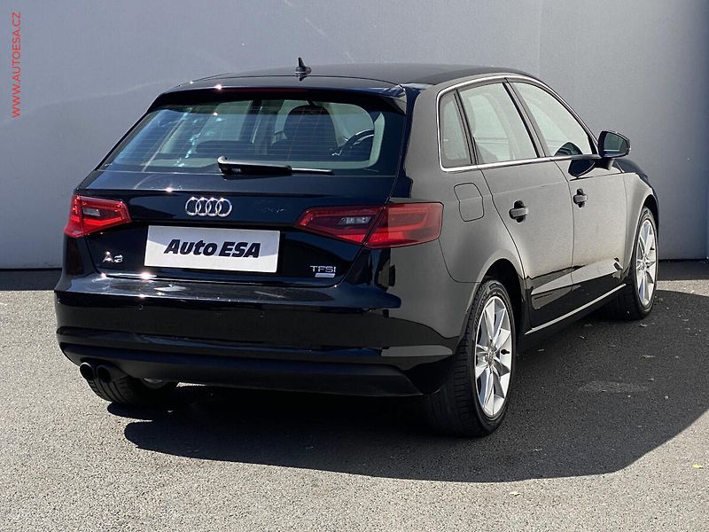 Audi A3 (2016) 1.4 TFSi, Bixen, navi, kůže - fotka 4 z 19