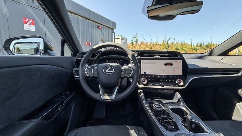 Lexus RZ 450e 450e LUXURY TOP PANORAMIC DIRE - fotka 19 z 27