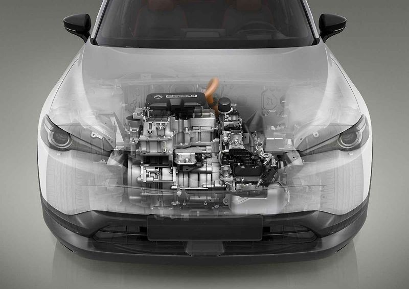 Mazda MX-30 e-Skyactiv R-EV je fakticky plug-in hybrid