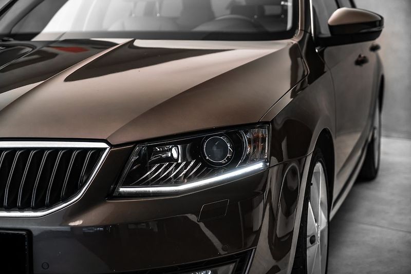 Škoda Octavia Combi 2,0TDI 4x4 Navi kůže - fotka 8 z 19
