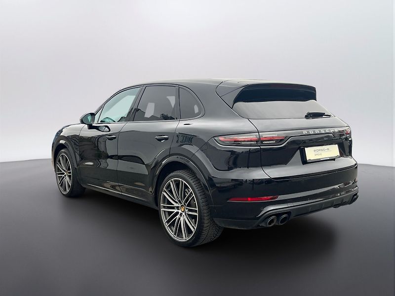 Porsche Cayenne (2021) Turbo - fotka 6 z 29