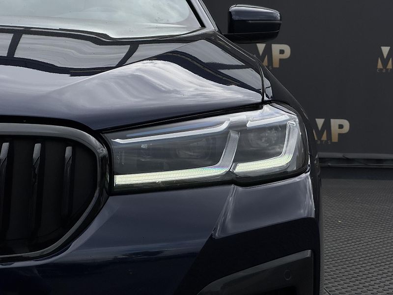 BMW Řada 5 (2022) 545e xDrive M Sport, DPH - fotka 45 z 56