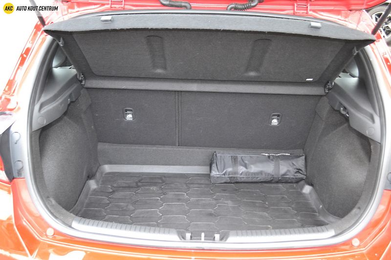 Hyundai i30 1.0T-GDI COMFORT ALU16 - fotka 15 z 48