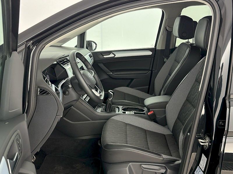 Volkswagen Touran (2026) Comfortline Energy 1.5 TSI 110 - fotka 7 z 32