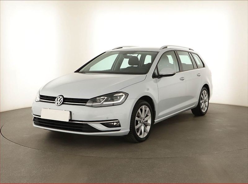 Volkswagen Golf (2017) 1.0 TSI, Tempomat - fotka 2 z 14