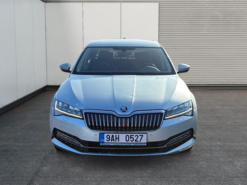 Škoda Superb (2022) STYLE 2.0TSI 140kW DSG TAŽNÉ  - fotka 2 z 11