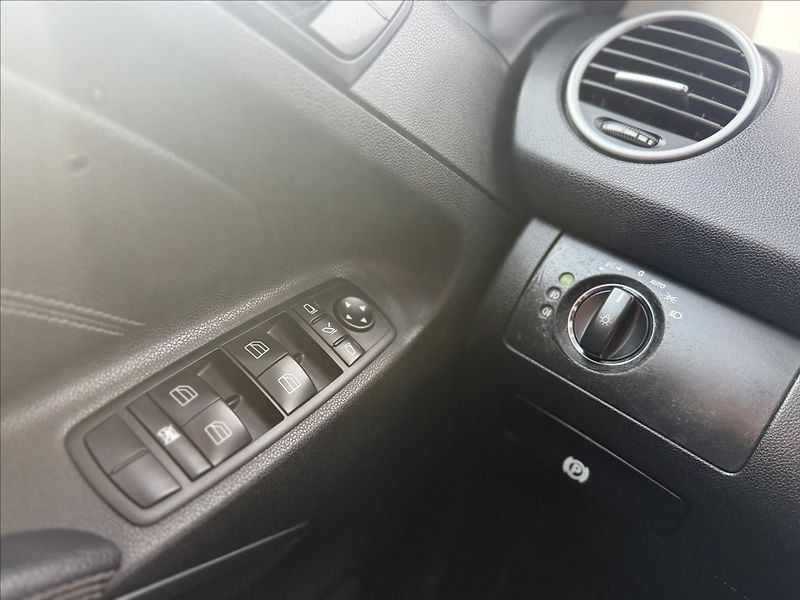 Mercedes-Benz Třídy M 3,0 320CDI 4-MATIC A/T DPH - fotka 14 z 30