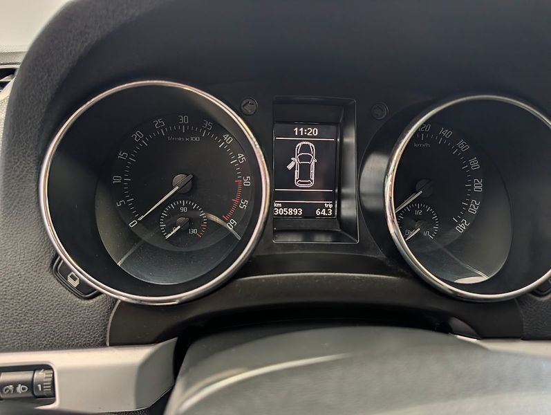 Škoda Yeti 2.0 TDI 4X4 - fotka 15 z 27