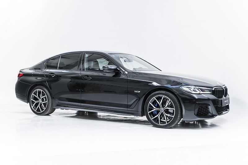 BMW Řada 5 545e xDrive Msport*1.majitel - fotka 2 z 38