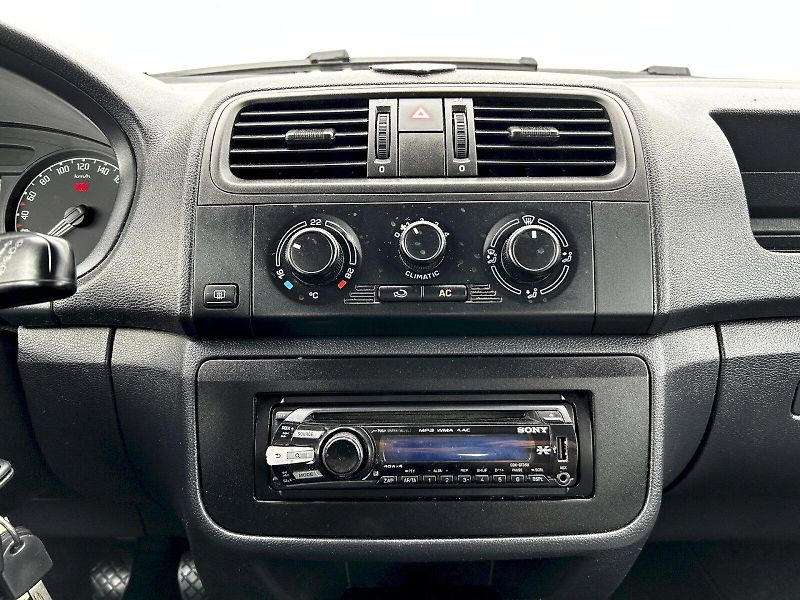 Škoda Fabia (2009) Combi 1.2 HTP 51kW MP5 Classic - fotka 12 z 27