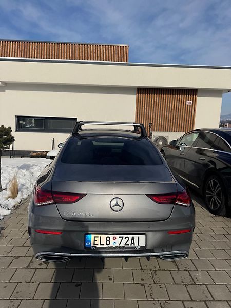 Mercedes-Benz CLA (2020) Elektrika-benzín - fotka 7 z 8