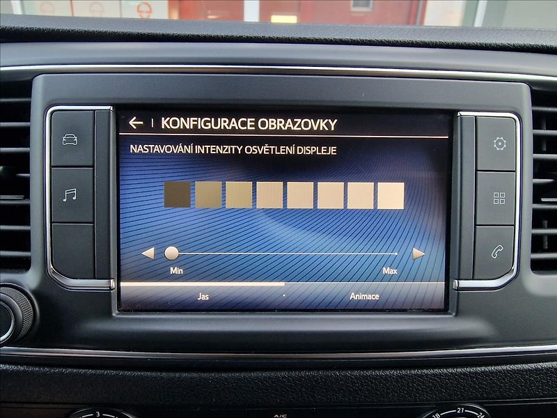 Toyota ProAce Verso 2.0 D-4d 110kW L2 Shuttle, ČR - fotka 33 z 50