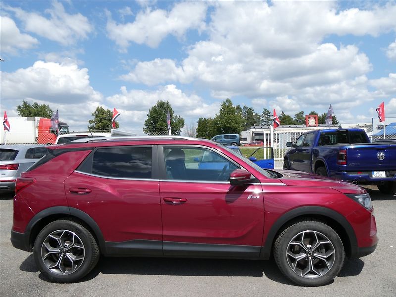 SsangYong Korando 1,5 T-GDI 120kW Automat,Style - fotka 10 z 39