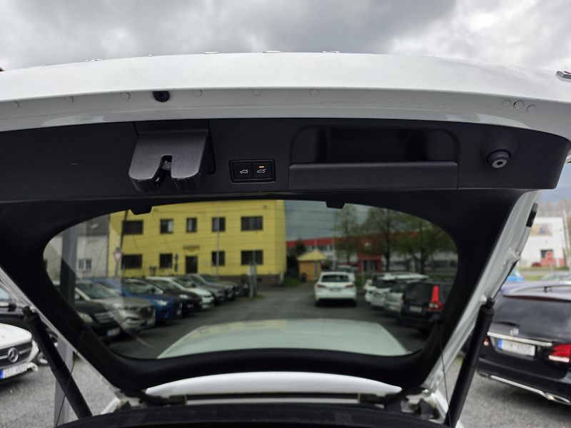 Volkswagen Arteon 2.0 TDI R-Line TZ Led Alcantra - fotka 6 z 19