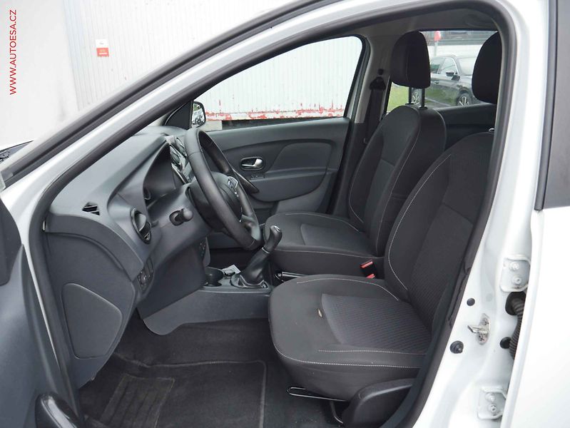 Dacia Sandero (2019) 1.0 SCe, AC - fotka 9 z 14