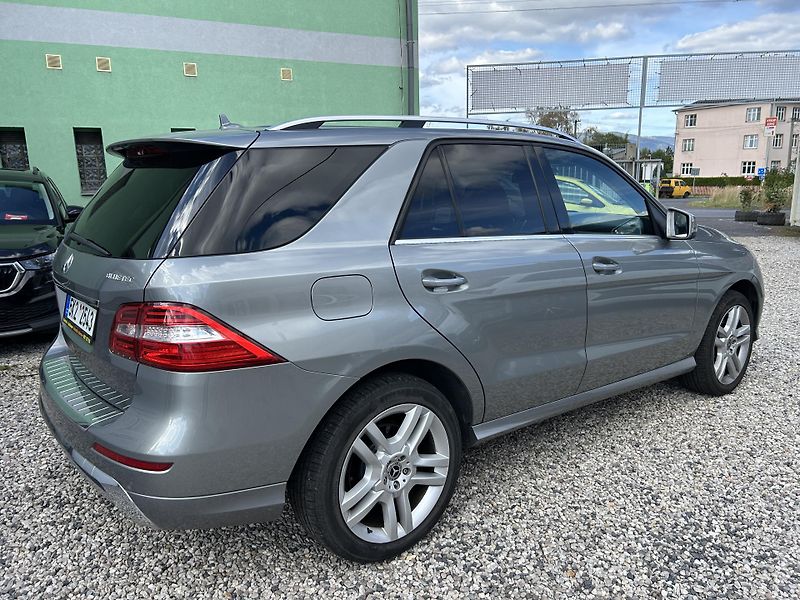 Mercedes-Benz Třídy M (2012) ML 350 190 KW naj 219 tis km - fotka 6 z 31