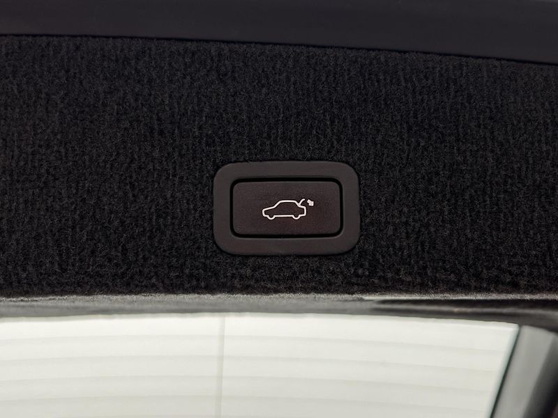 Volvo XC60 D5 AWD POLESTAR SUMMUM AUT  - fotka 36 z 38
