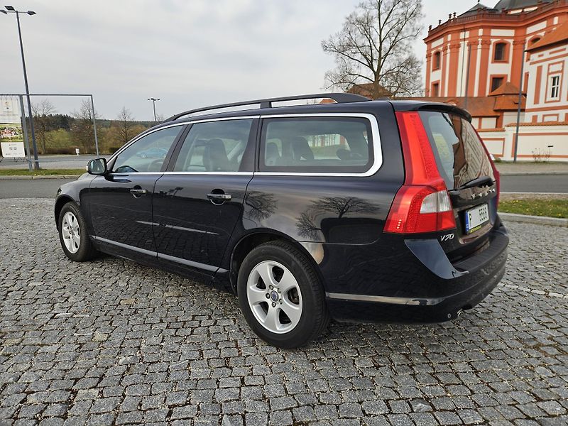 Volvo V70 (2010) 2.4 D5 151kw, MOŽNÉ SPLÁTKY  - fotka 9 z 25
