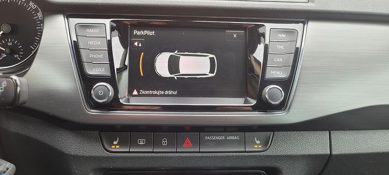 Škoda Fabia (2016) 3 1,2 TSi 81kW benzín „JoY“ - fotka 28 z 40