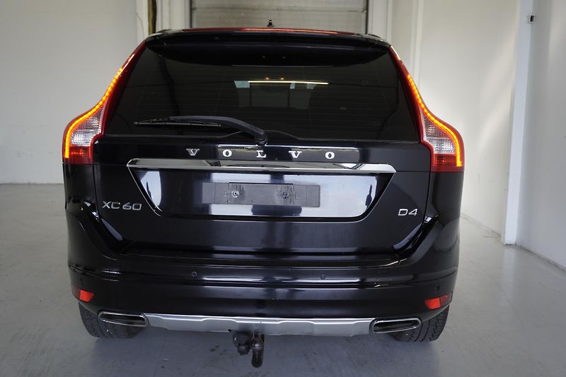 Volvo XC60 (2015) XC60  2,0 D4 AUTOMAT - fotka 6 z 30