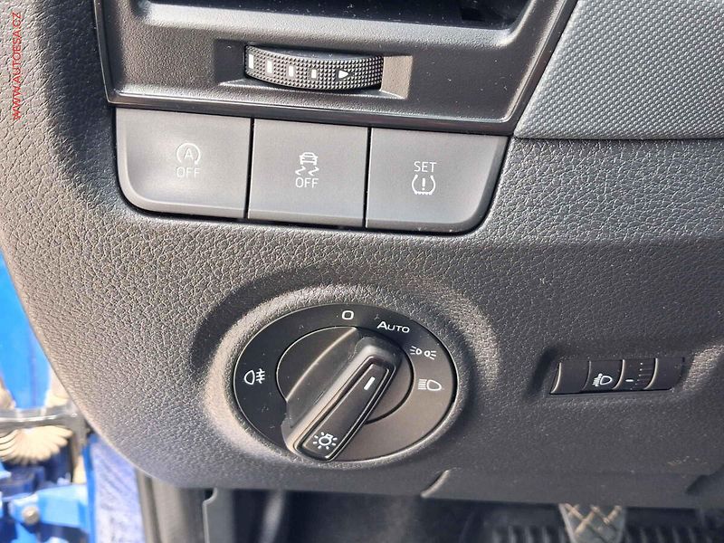 Škoda Fabia (2019) 1.0MPi, 2.maj,ČR, AC - fotka 12 z 16