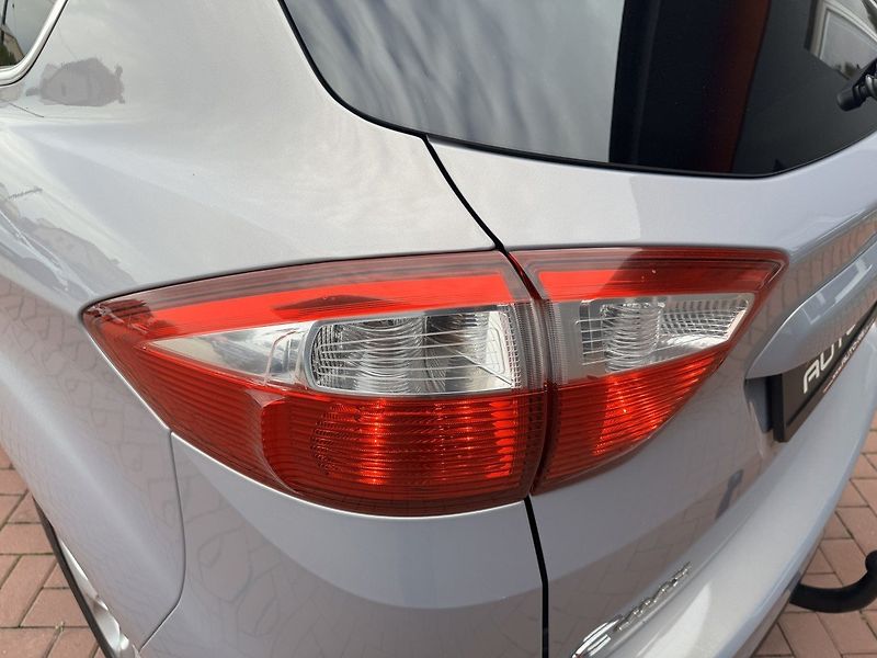 Ford C-MAX (2012) 1.6i Ti-VCT Klima Winter Paket - fotka 42 z 47