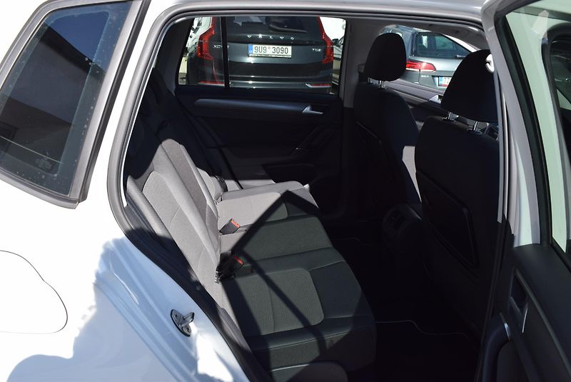 Volkswagen Golf Sportsvan (2018) 1.5TSI 96kw EVO 130 TAŽNÉ APP  - fotka 38 z 44