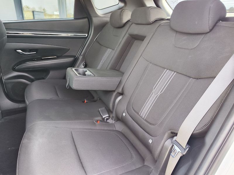 Hyundai Tucson 1.6CRDI/100kW SmartNav DCT 4X4 - fotka 10 z 32