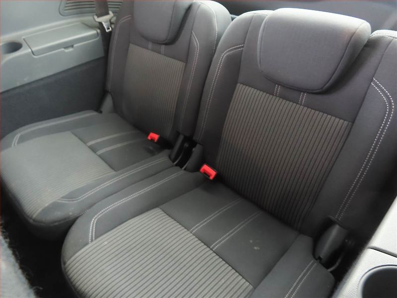 Ford Grand C-MAX (2011) 1.6 i, 7 míst, Serv.kniha - fotka 13 z 15